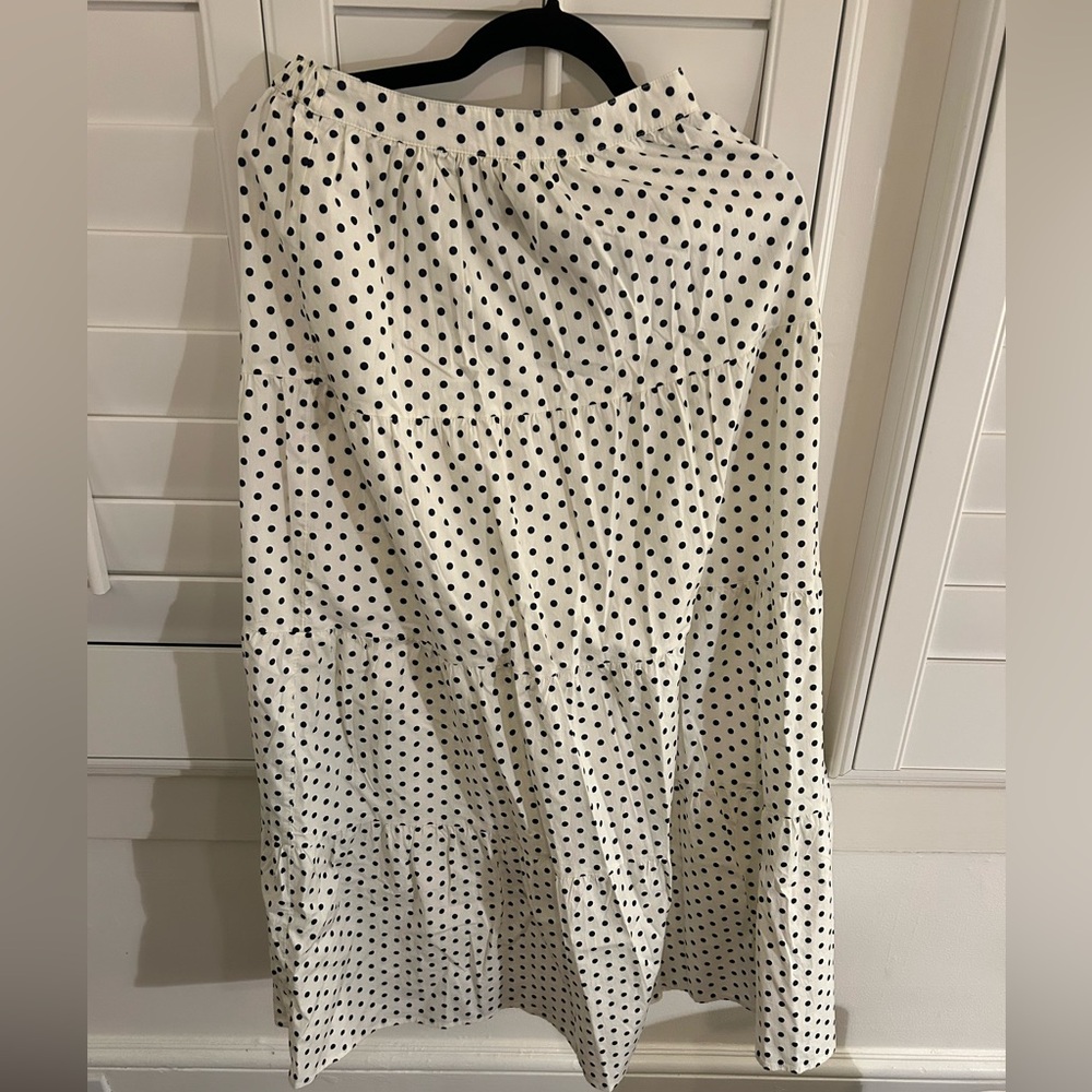 Vineyard Vines Poplin Tiered Maxi Skirt, Sz XXS, NWT. Cream and black.